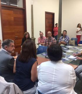Telde cambia la hora este sábado con música, talleres, actividades artísticas y lúdicas y muchas ofertas. · foto 2