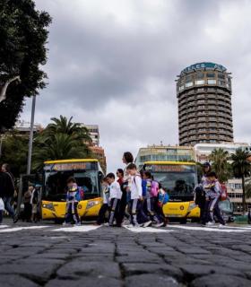 Las fotos ganadoras del quinto concurso de Guaguas Municipales recorren la ciudad en una exposición a bordo de varios vehículos de la empresa · foto 5