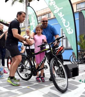 3.000 personas participan en la 38 edición de la Fiesta de la Bicicleta de Santa Cruz · foto 6