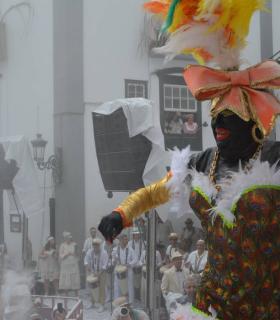 Los Indianos toman Santa Cruz de La Palma en el lunes grande del Carnaval de Canarias · foto 24