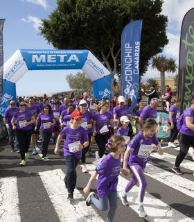 Una marea violeta recorre El Chorrillo en la 5ª Carrera por la Igualdad de El Rosario · foto 6