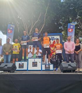 Francisco Cabrera y Chiara Silvia Meroi se coronan en la 32ª Carrera Popular Paco Artiles · foto 2