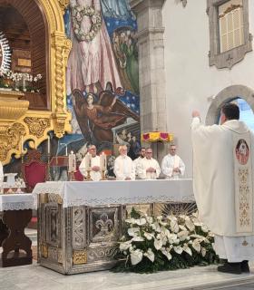 Eucaristía en la Basílica en conmemoración de la visita de la imagen del Santo Hermano Pedro · foto 3