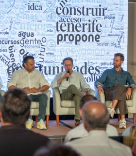 Coalición Canaria propone reconocer la identidad canaria como un derecho básico y reforzar su presencia en la educación · foto 9
