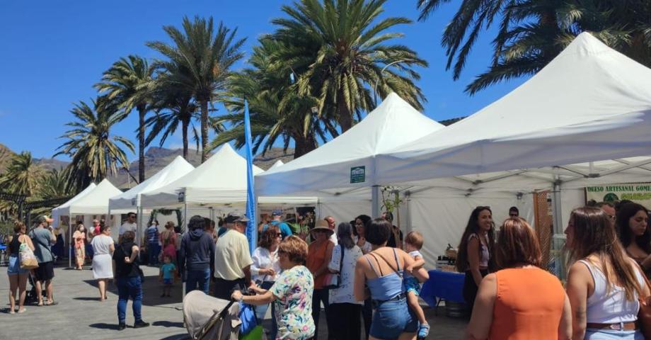 Los sabores gomeros levantan la expectación de centenares de visitantes en el I Festival Gastronómico 