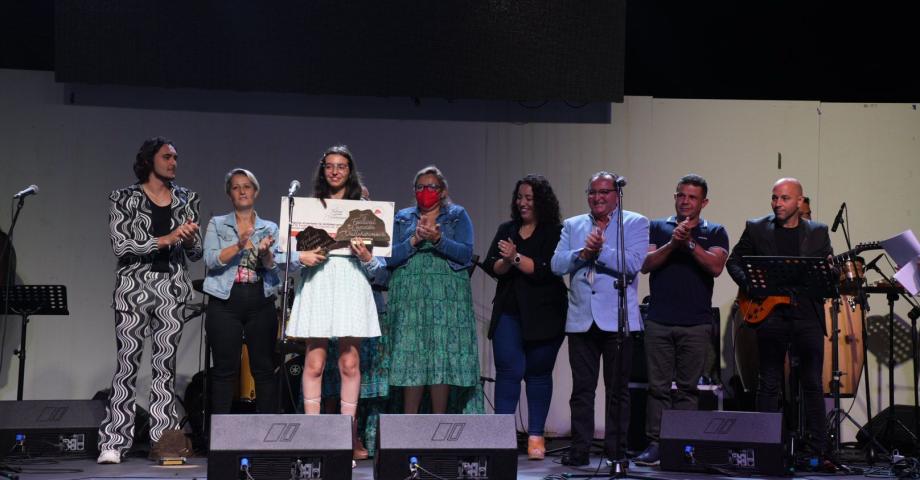 Evelyn González vence en el Festival de la Canción de Vallehermoso