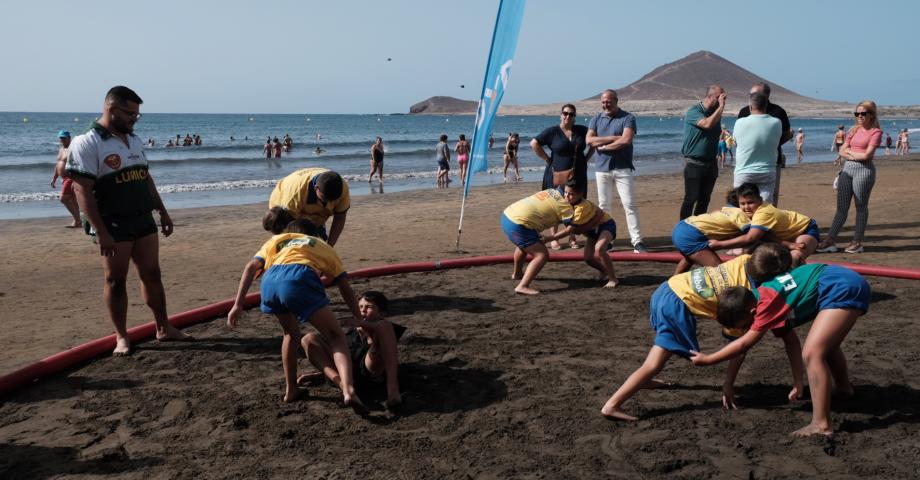El Cabildo y la Federación llevan la lucha a seis playas de Tenerife