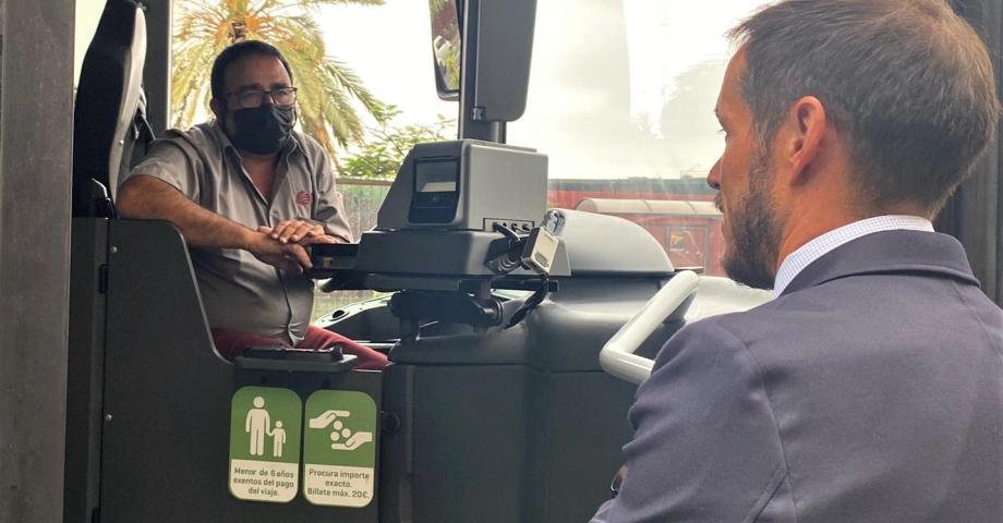 El Cabildo de La Palma recupera este jueves la línea de guagua que une Fuencaliente con Los Llanos