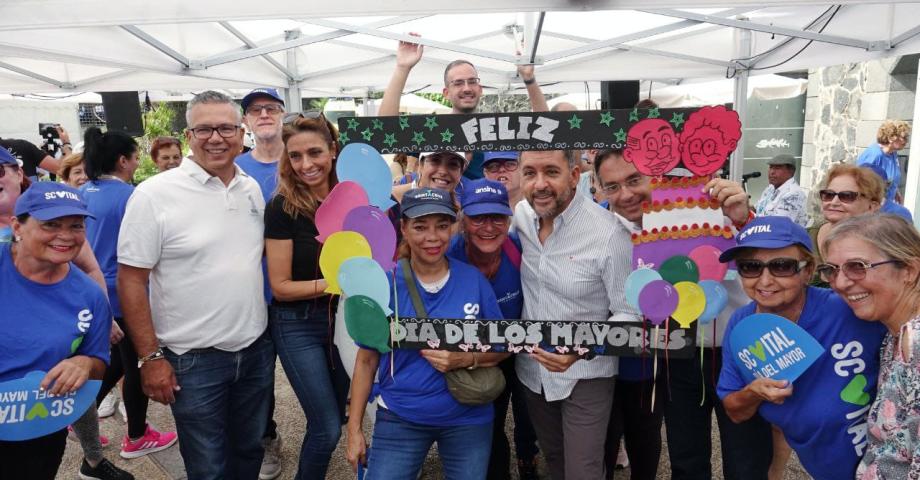 Santa Cruz de Tenerife celebra con 500 mayores de todos los distritos el Día Internacional de las Personas de Edad