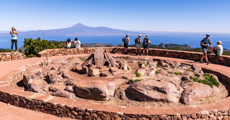 El Cabildo incentiva la promoción de La Gomera con profesionales y medios de comunicación ingleses 