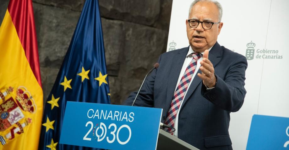 Curbelo: La interconexión eléctrica con Tenerife abre la puerta a un sistema energético más seguro 