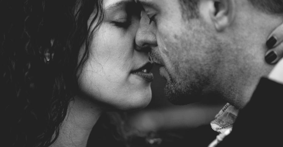 Más besos…por favor