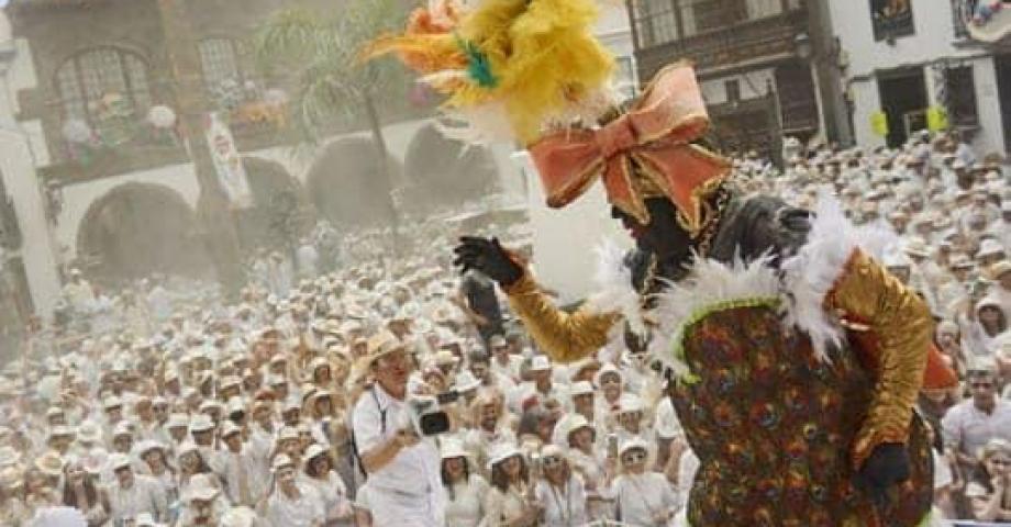 Más de 120 tacoronteros recuperan la tradición de viajar a la isla de La Palma para celebrar el Día de Los Indianos