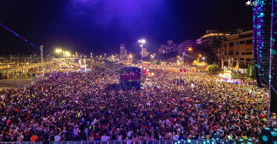 Santa Cruz vive su primer fin de semana de Carnaval con la asistencia de 350.000 personas