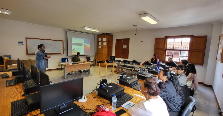 El Ayuntamiento ofrece un curso en el manejo de drones para mujeres vulnerables en el ámbito rural 