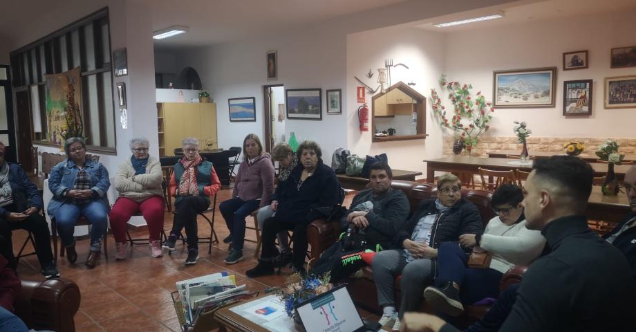 Mayores del casco de La Guancha trasladan sus demandas al Cabildo y ayuntamiento