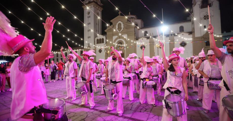 La alegría del Carnaval recorre Candelaria