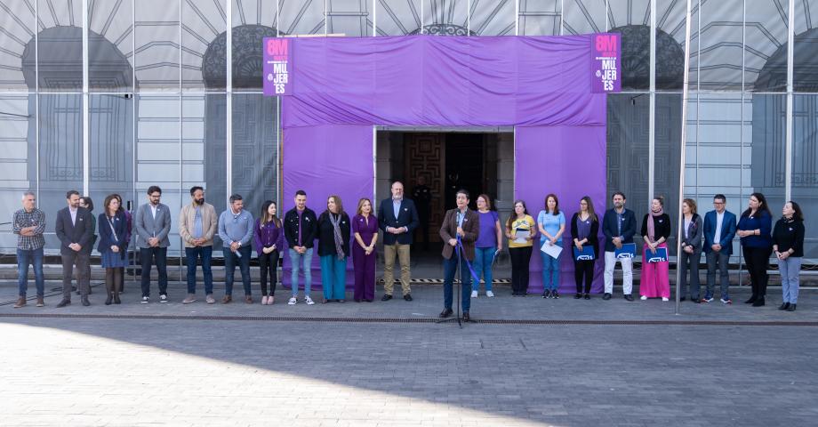 El Cabildo reafirma su compromiso por la igualdad y la lucha contra la violencia de género