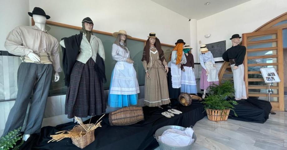 Exposición y taller de vestimenta tradicional canaria en Candelaria