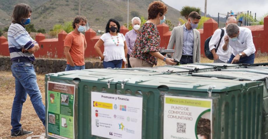 El Cabildo distribuye 80 composteras a centros educativos y familias que participan en sus programas de sostenibilidad