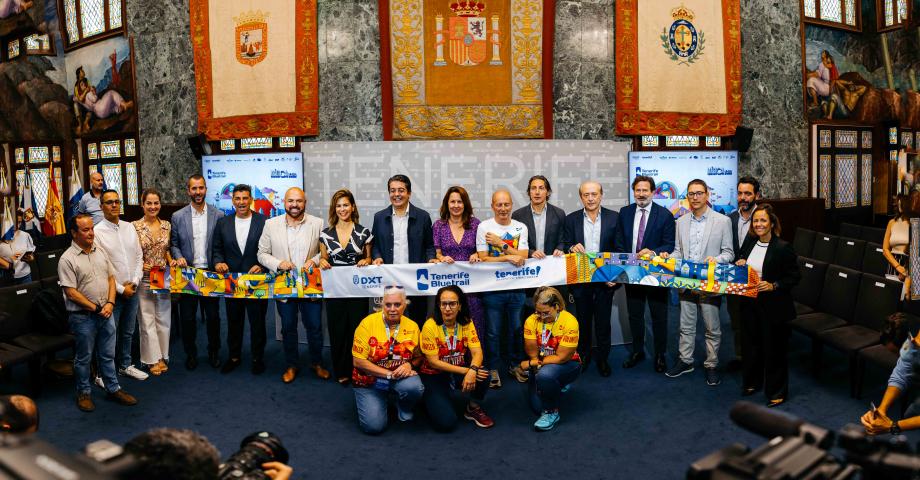 Más de 2.000 deportistas de 33 países correrán la Tenerife Bluetrail por ocho municipios