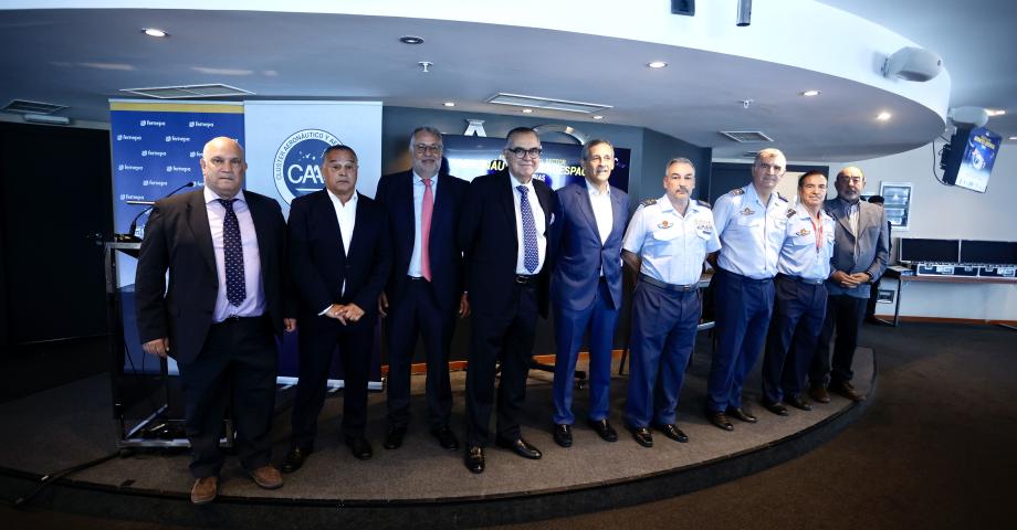 El CES evaluará las potencialidades y oportunidades de Canarias en el sector aeronáutico y aeroespacial