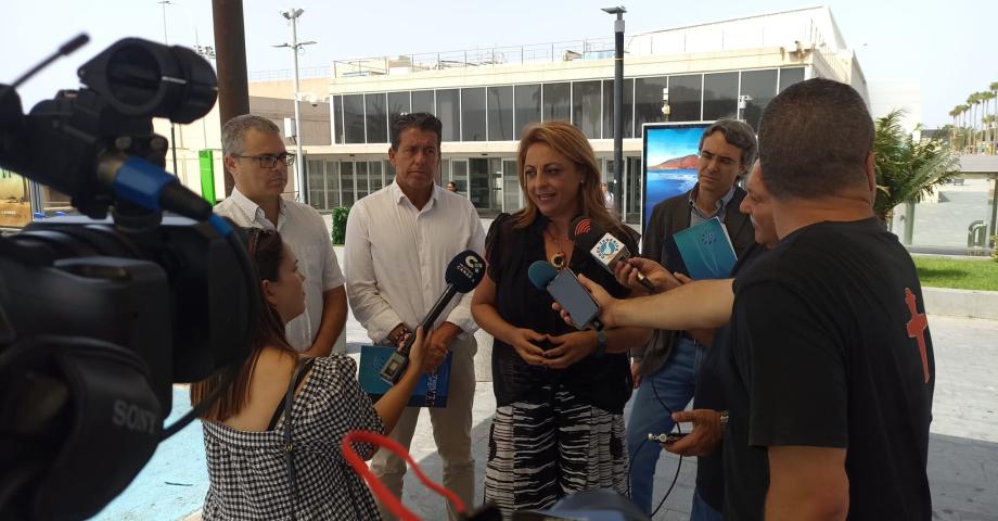 Valido reclama al Estado que Canarias forme parte de la gestión aeroportuaria "tal como establece el Estatuto“ 