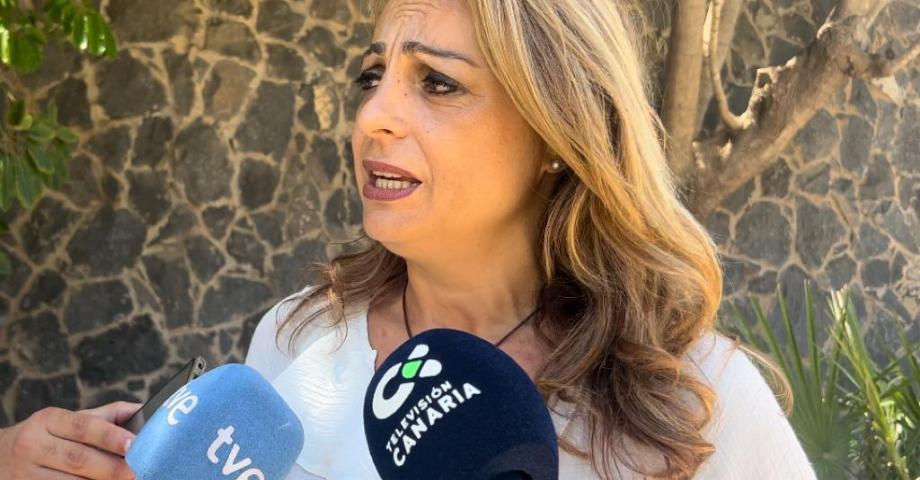 Cristina Valido lanza un mensaje de ánimo y fuerza a los palmeros para hacer frente al incendio