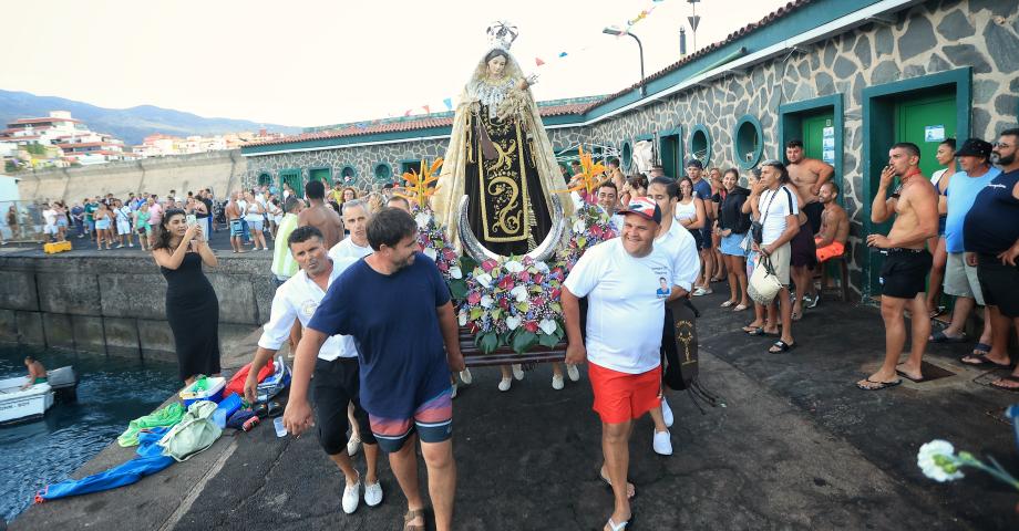 Embarque simbólico de la Virgen del Carmen