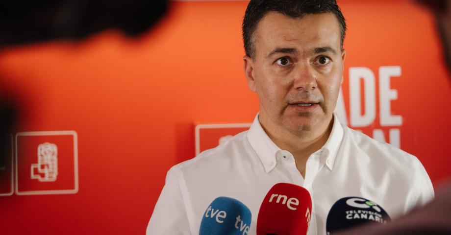 Héctor Gómez destaca el proyecto de país del PSOE frente a la falta de propuestas de la oposición
