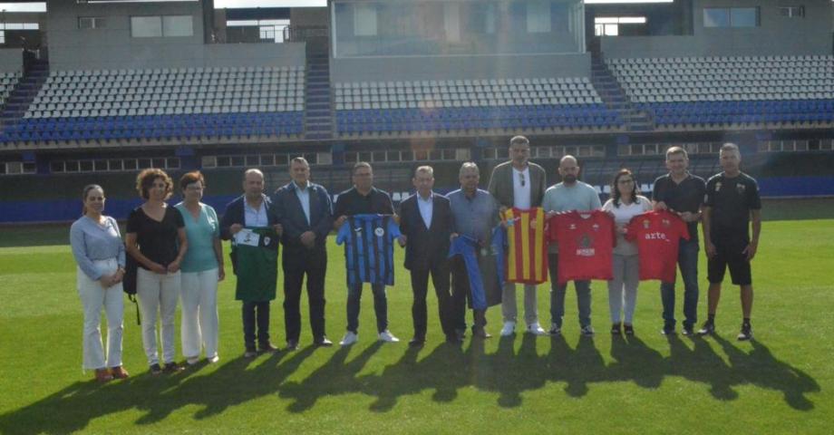 Tres clubes santacruceros se adhieren al convenio de colaboración con el CD Tenerife