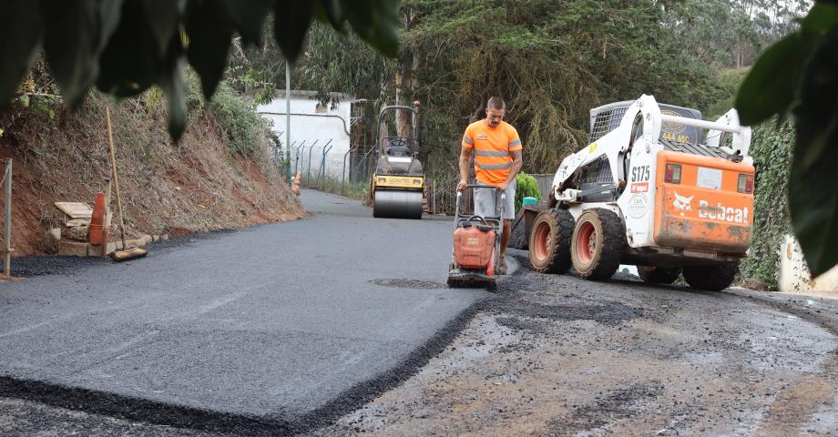 El plan municipal de asfaltado comienza a mejorar la red viaria de Tacoronte