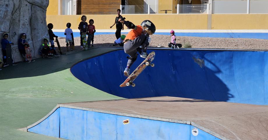 Pequeños pero saltones los skaters en la exhibición Skate Fun en Caleta de Fuste