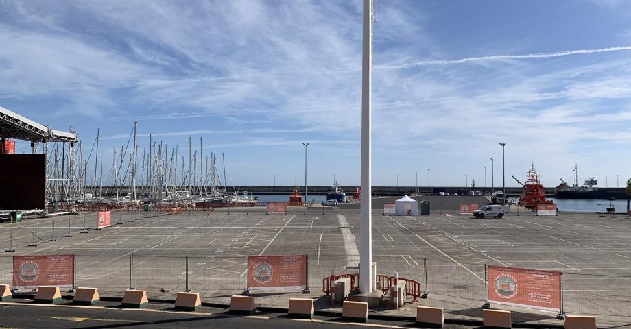 Santa Cruz habilita desde este viernes un parking gratuito en la explanada del puerto