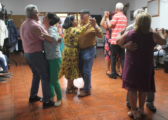 Antigua, lunes, 27 de marzo de 2023 Bienvenidos y bienhallados los mayores de La Oliva en Antigua