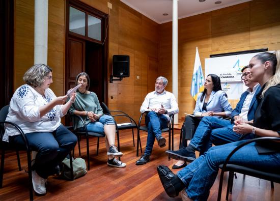 Clavijo propone dar un giro a la Atenci&oacute;n Primaria para acabar con el &quot;colapso&#147; en Sanidad