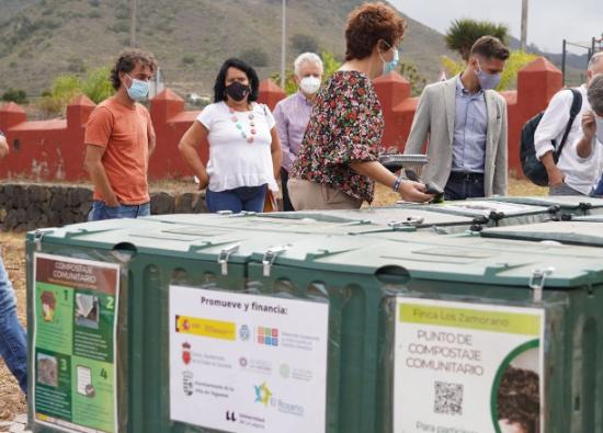 El Cabildo distribuye 80 composteras a centros educativos y familias que participan en sus programas de sostenibilidad