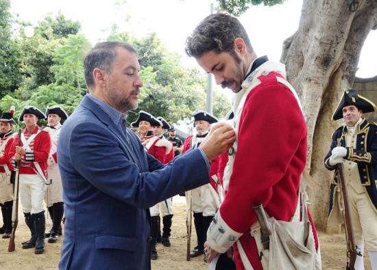 Santa Cruz recrea en sus calles la victoria del general Gutiérrez sobre las tropas inglesas