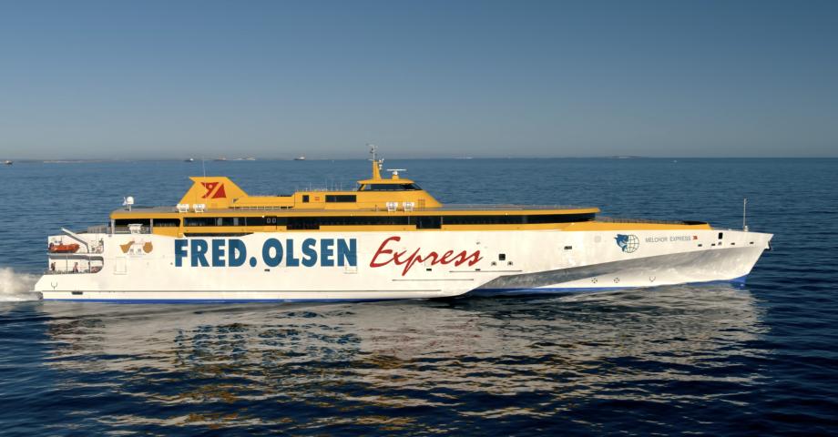 Fred. Olsen Express cede sus trimaranes a los Reyes Magos para la noche del 5 de enero