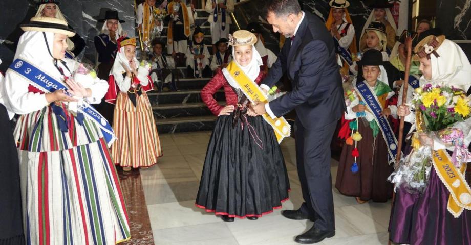 Keylor Aday Ramos González y Gara Suárez Alonso, elegidos Mago y Maga Infantil de las Fiestas de Mayo