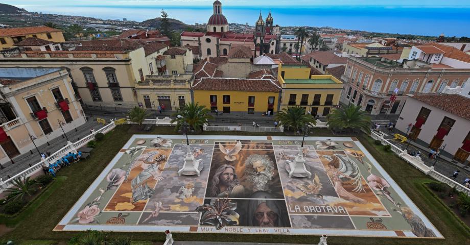 La Orotava abre las puertas del cielo al mundo
