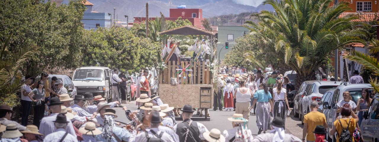 Llano del Moro celebra la tradicional Romería de la Exaltación de la Santa Cruz y el Santo Hermano Pedro