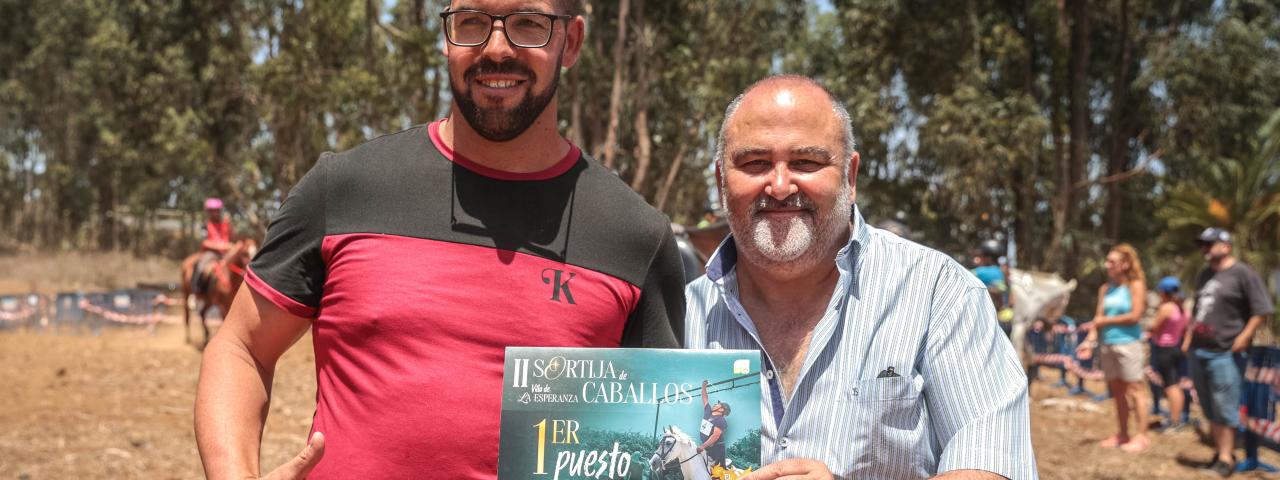 Casi 40 jinetes protagonizan la II Sortija de Caballos de La Esperanza