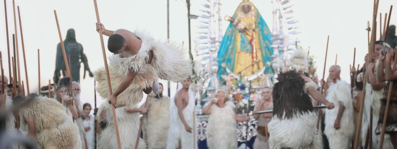 Candelaria revive su historia con una emotiva Ceremonia Guanche y la Procesión Nocturna
