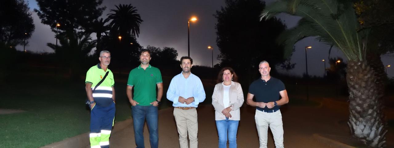 El parque urbano Hoya Machado estrena alumbrado público