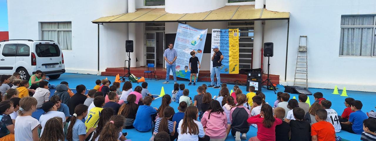 Servicios Sociales subraya los derechos de la infancia entre los escolares de Tacoronte
