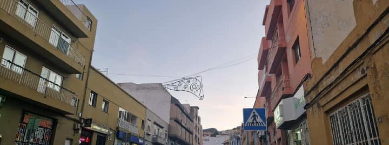 CC de La Victoria denuncia el deficiente alumbrado navideño en el municipio y el empobrecimiento del comercio local