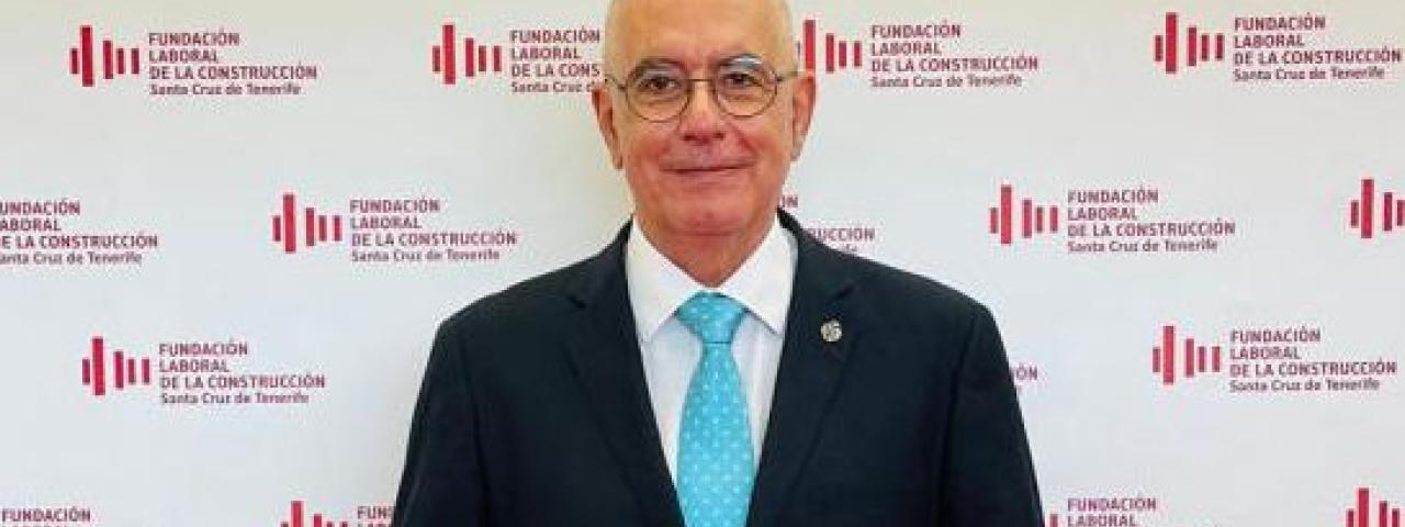 Hola 2025