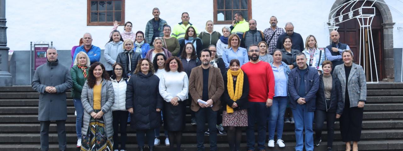 27 nuevas contrataciones refuerzan la plantilla municipal a través del Plan de Empleo Social 2024/2025