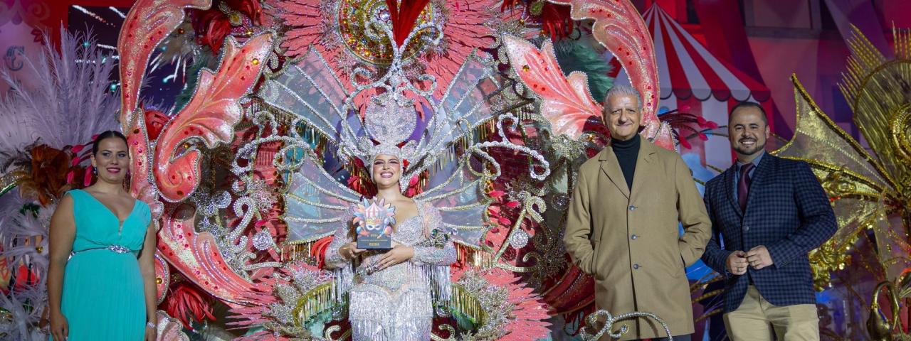 La plaza del Ayuntamiento acoge el próximo viernes la gala de elección de la Reina del Carnaval orotavense